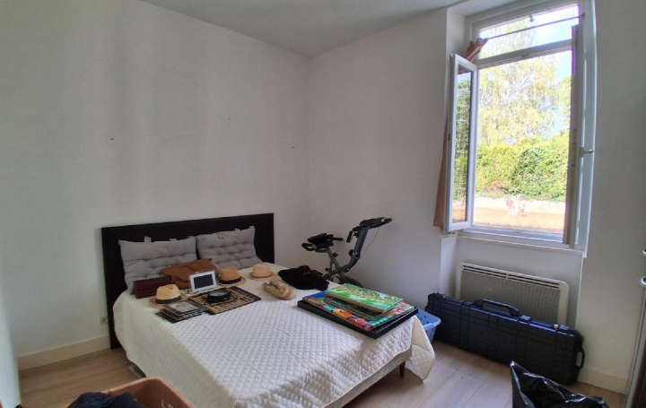 Maison SAINT-JULIEN-DE-L'ESCAP (17400)  135 m2 246 000 € 