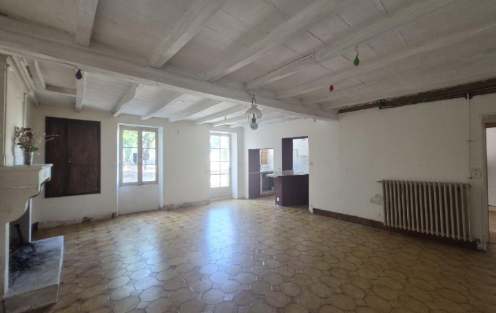 Maison VERVANT (17400)  193 m2 119 000 € 