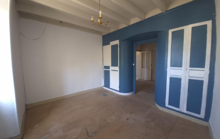 Maison VERVANT (17400)  193 m2 119 000 € 