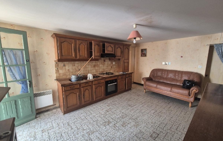 Maison DOEUIL-SUR-LE-MIGNON (17330)  172 m2 109 000 € 