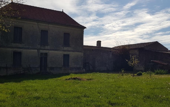 Réseau Immo-diffusion : Local commercial  LOUPIAC  1 000 m2 636 000 € 
