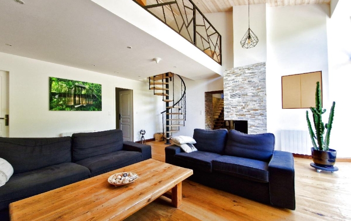 Réseau Immo-diffusion : Maison  ROAILLAN  166 m2 480 000 € 