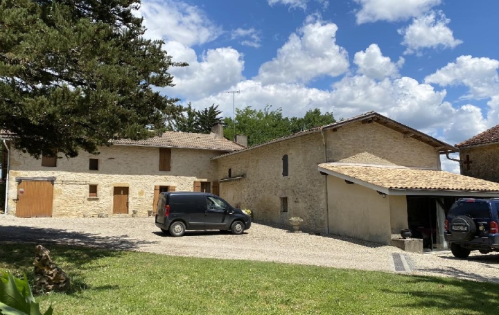 Maison SAINT-MARTIAL (33490)  300 m2 1 700 000 € 