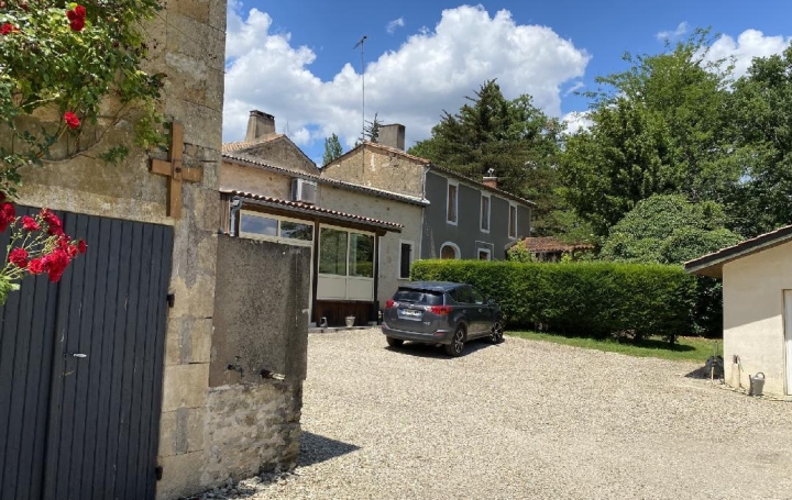 Maison SAINT-MARTIAL (33490)  300 m2 1 700 000 € 