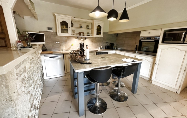 Domaine LANDERROUAT (33790)  250 m2 2 200 000 € 