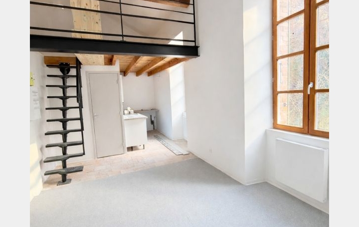 4 Pièces VAISON-LA-ROMAINE (84110)  100 m2 1 050 € 