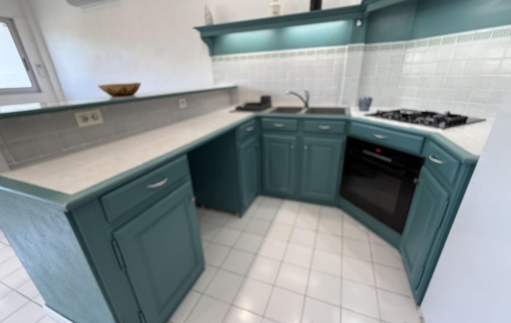 3 Pièces VAISON-LA-ROMAINE (84110)  72 m2 750 € 