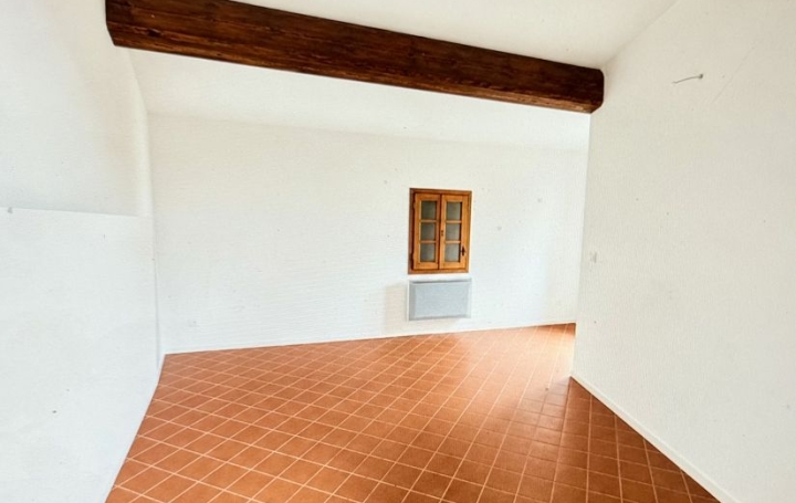 3 Pièces GIGONDAS (84190)  70 m2 650 € 