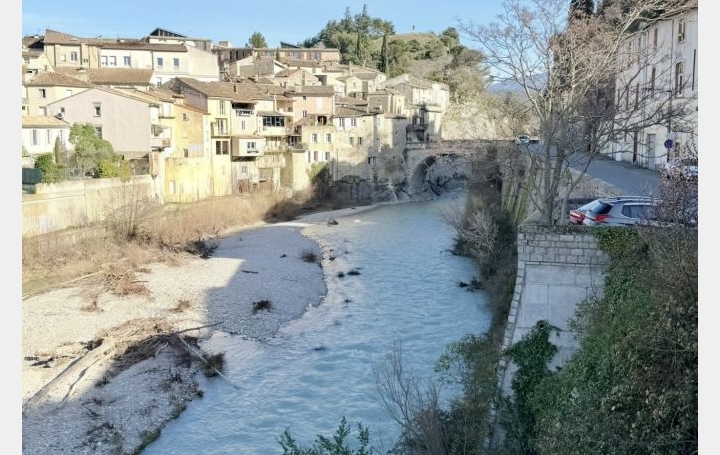 3 Pièces VAISON-LA-ROMAINE (84110)  72 m2 850 € 