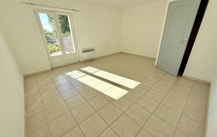 Maison CARPENTRAS (84200)  75 m2 785 € 