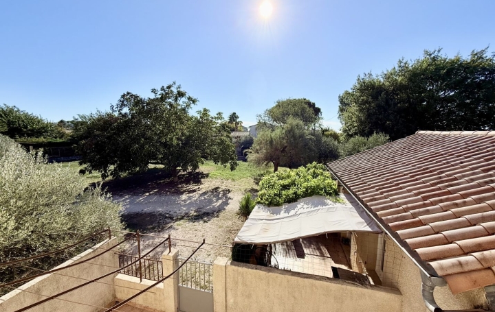 Maison CARPENTRAS (84200)  75 m2 785 € 