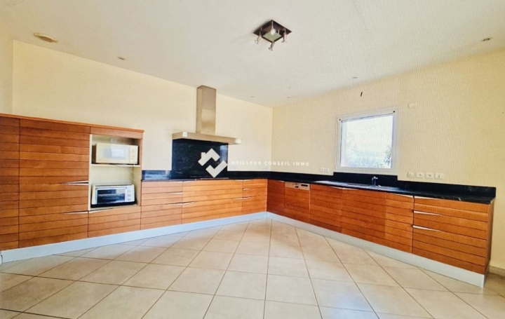 Villa VIVIERS (07220)  205 m2 695 000 € 