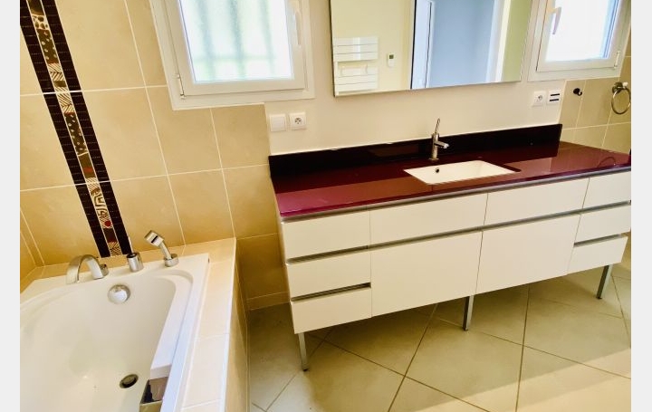 Villa VIVIERS (07220)  205 m2 695 000 € 