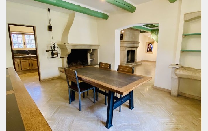 Villa CARPENTRAS (84200)  180 m2 990 000 € 