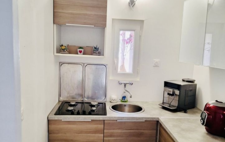 Maison de village VIOLES (84150)  160 m2 290 000 € 