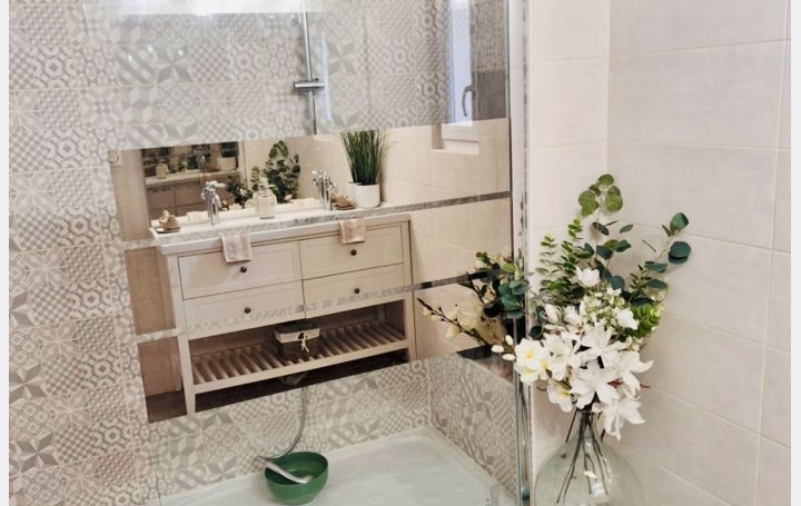 Maison de village VIOLES (84150)  160 m2 290 000 € 