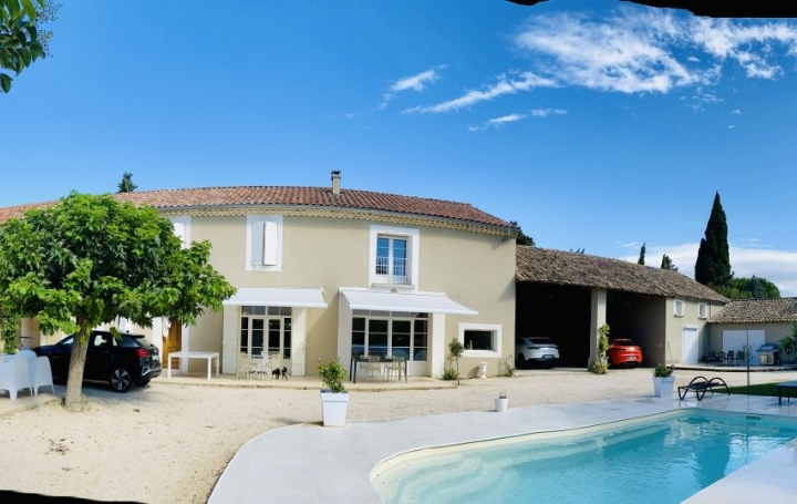 Villa JONQUIERES (84150)  450 m2 480 000 € 