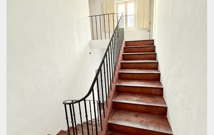 Immeuble COURTHEZON (84350) 300 m<sup>2</sup> 273 000 € 