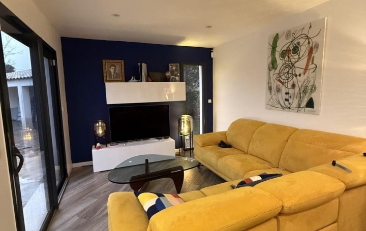 Villa BEAUMES-DE-VENISE (84190)  166 m2 690 000 € 