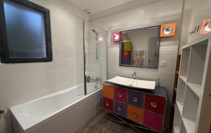 Villa BEAUMES-DE-VENISE (84190)  166 m2 690 000 € 