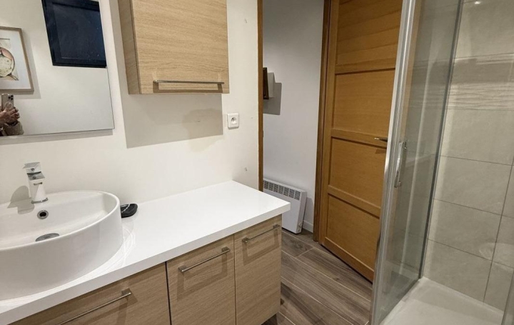 Villa BEAUMES-DE-VENISE (84190)  166 m2 690 000 € 