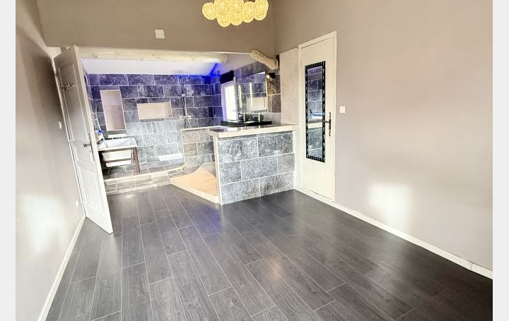 Maison SARRIANS (84260)  135 m2 440 000 € 