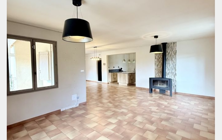Maison SARRIANS (84260)  135 m2 440 000 € 