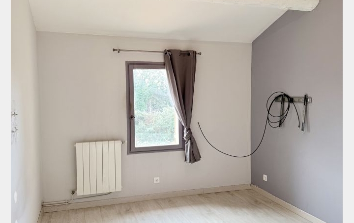 Maison SARRIANS (84260)  135 m2 440 000 € 