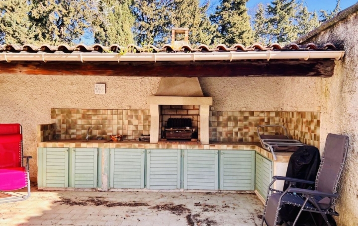 Villa CARPENTRAS (84200)  120 m2 385 000 € 