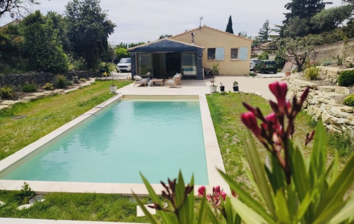 Villa VACQUEYRAS (84190)  105 m2 450 000 € 