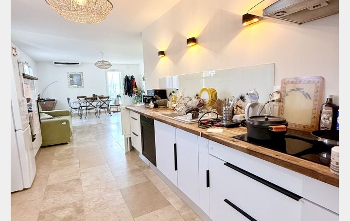 Villa VACQUEYRAS (84190)  105 m2 450 000 € 