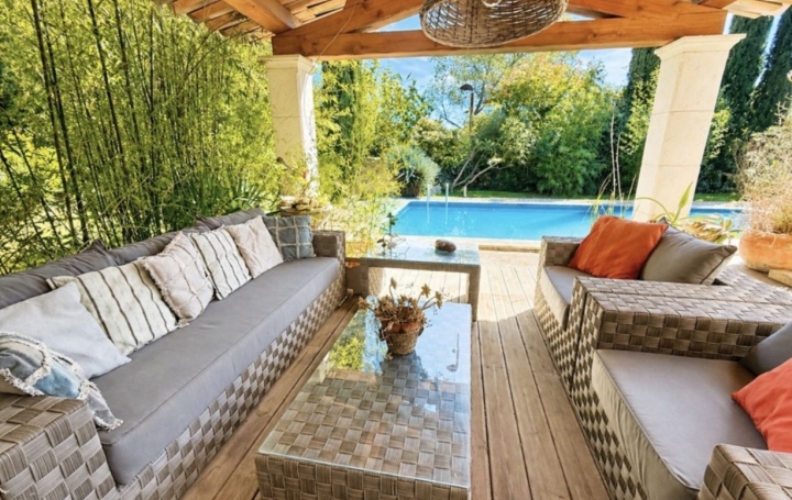 Villa VACQUEYRAS (84190)  128 m2 445 000 € 