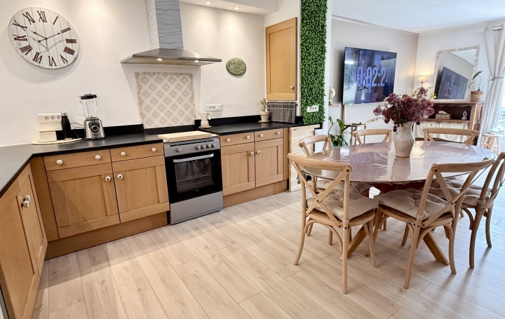 Maison COURTHEZON (84350)  75 m2 220 000 € 