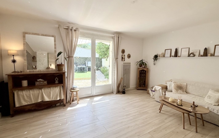 Maison COURTHEZON (84350)  75 m2 220 000 € 