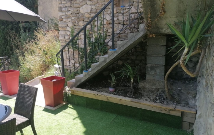 1 Pièce VAISON-LA-ROMAINE (84110)  60 m2 195 000 € 