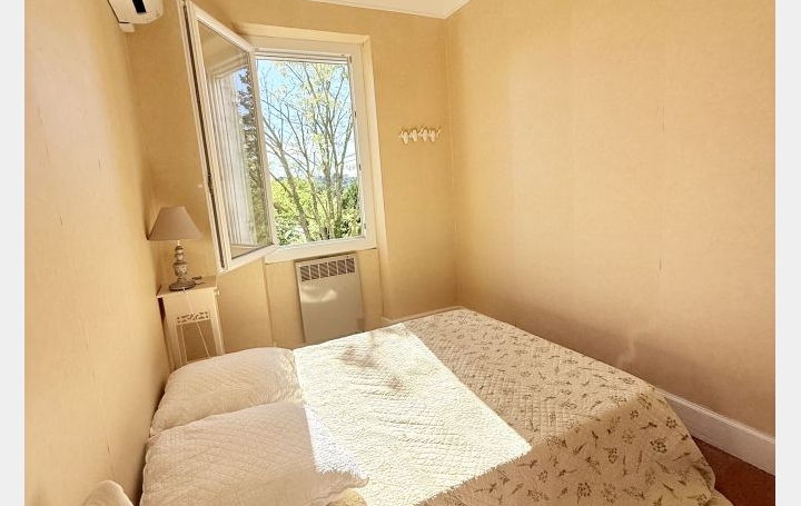 Maison VACQUEYRAS (84190)  82 m2 275 000 € 