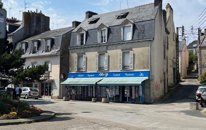 Local / Bureau DOUARNENEZ (29100) 61 m<sup>2</sup> 199 990 € 