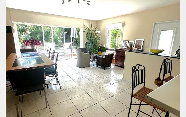 Maison NOISEAU (94880)  136 m2 495 000 € 