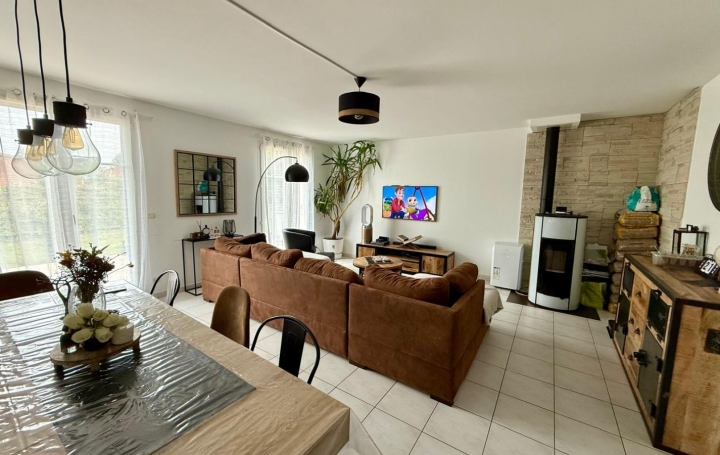 Maison VILLECRESNES (94440)  103 m2 440 000 € 