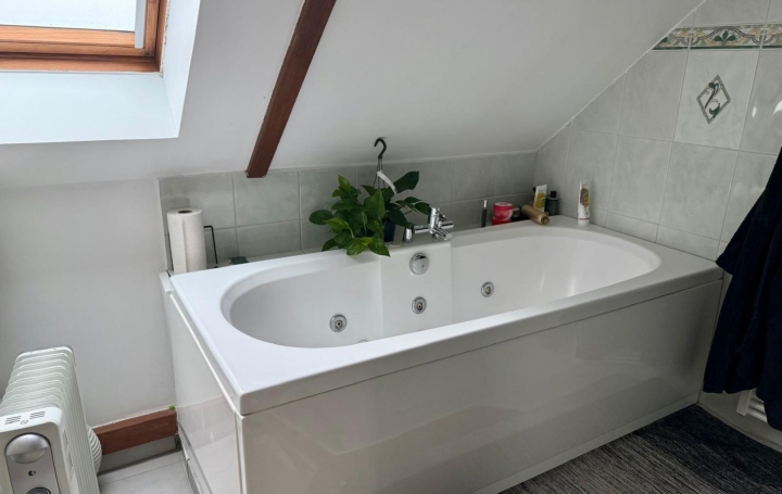 Maison VILLECRESNES (94440)  103 m2 440 000 € 