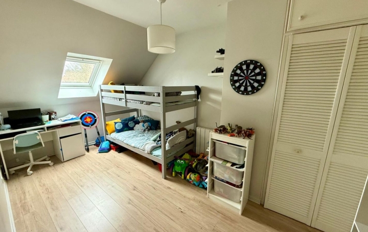 Maison VILLECRESNES (94440)  103 m2 440 000 € 