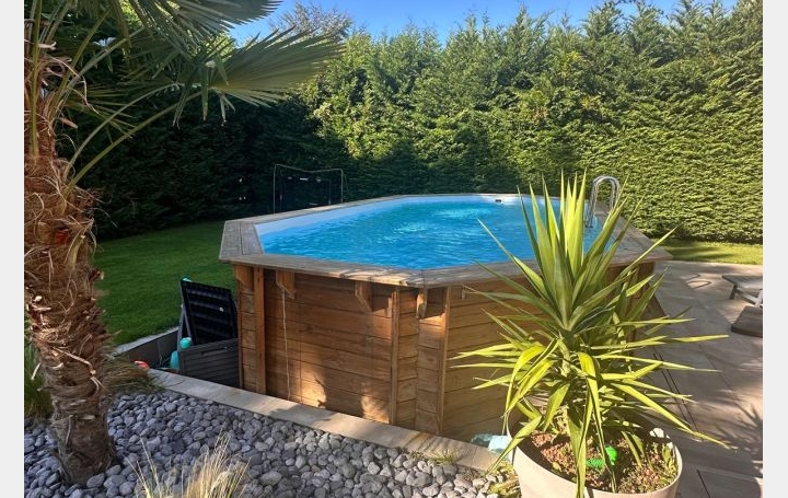 Maison LA QUEUE-EN-BRIE (94510)  191 m2 730 000 € 