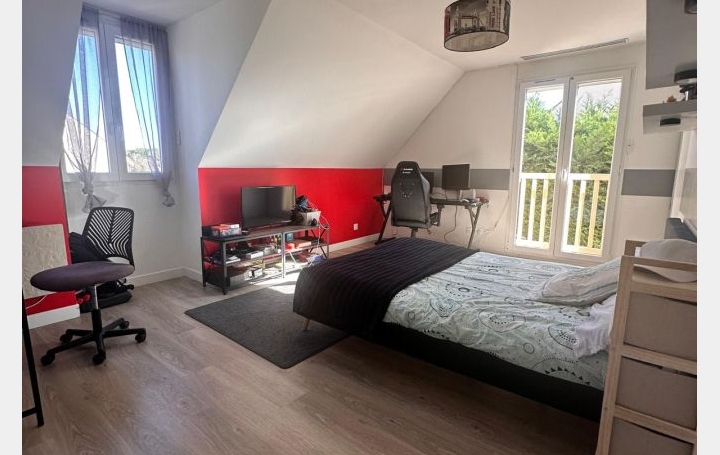 Maison LA QUEUE-EN-BRIE (94510)  191 m2 730 000 € 