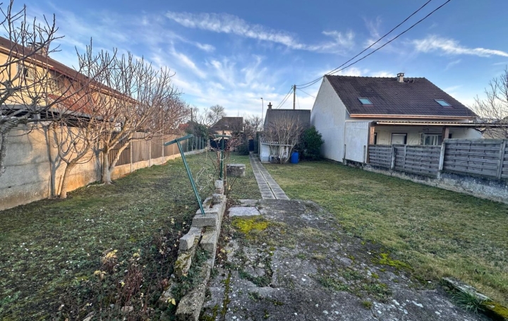 Maison NOISEAU (94880)  15 m2 242 000 € 