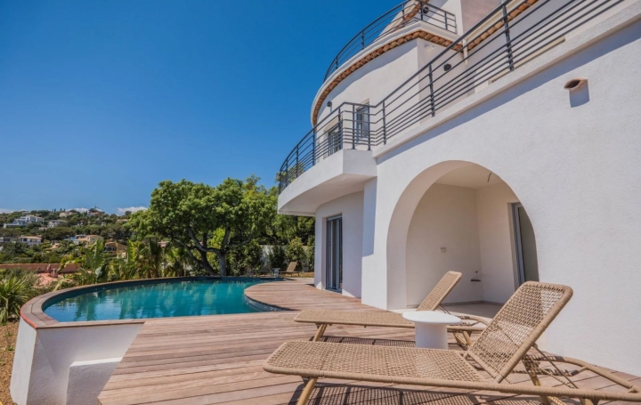 Maison ROQUEBRUNE-SUR-ARGENS (83380)  231 m2 2 790 000 € 