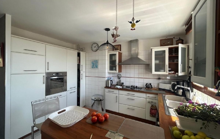 Maison MONTBAZIN (34560)  139 m2 449 000 € 