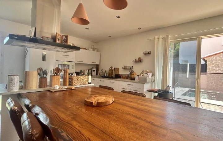 Maison BOUZIGUES (34140)  92 m2 649 000 € 