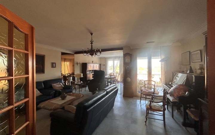 5 Pièces POUSSAN (34560)  124 m2 273 000 € 