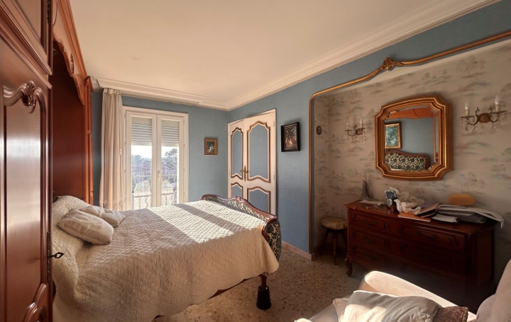 5 Pièces POUSSAN (34560)  124 m2 273 000 € 