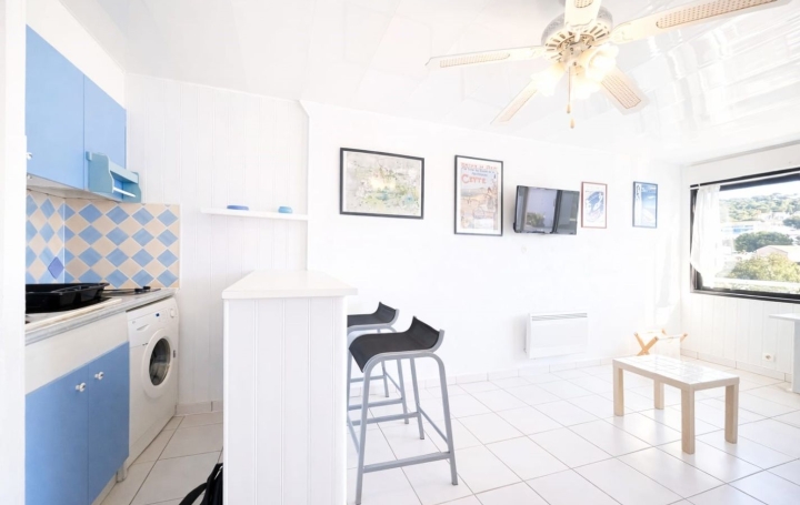 Studio SETE (34200)  19 m2 117 000 € 